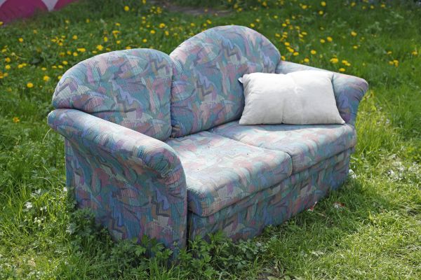 Couch Disposal in Waldorf